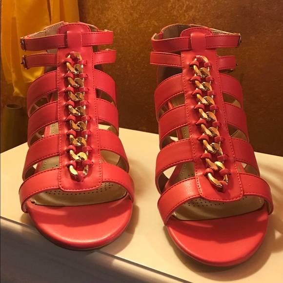 comfortview Shoes - Comfortview Chain Dark Pink & Gold Sandals NEW